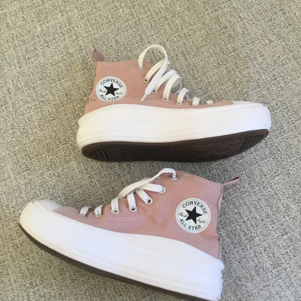 Converse Platform High Top Sneakers - Blush Pink & White